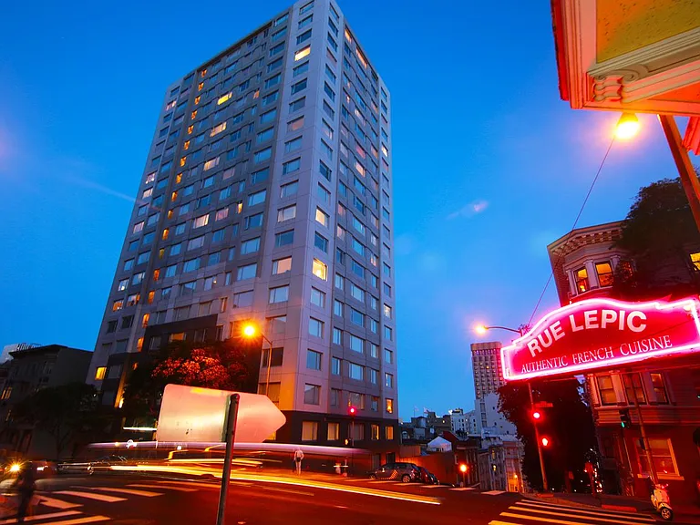 Pinnacle at Nob Hill — Photo 25