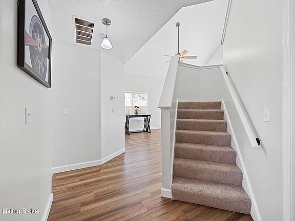 4th image of 5139 Bell Ave