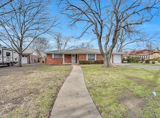 113 McAnear St, Cleburne, TX 76033