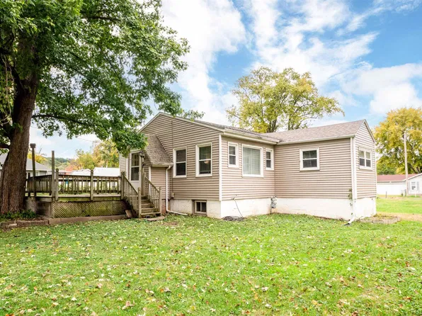 2133 E Linnett St, Peoria Heights, IL 61616