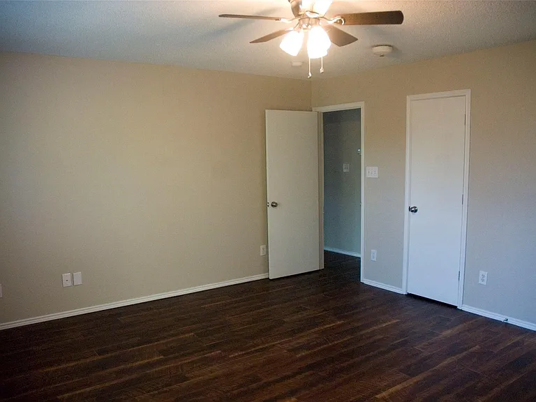 616 Alcove Dr — Photo 4