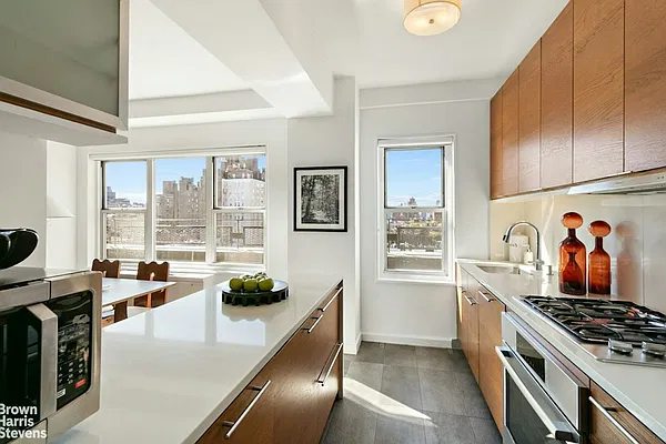 Kitchen, photo 2