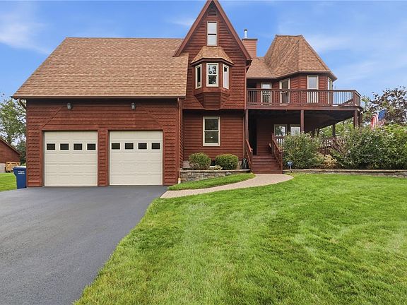 2nd image of 275 Wilkinson Rd