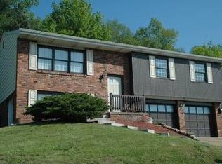 260 Division Ln, Vanport, PA 15009