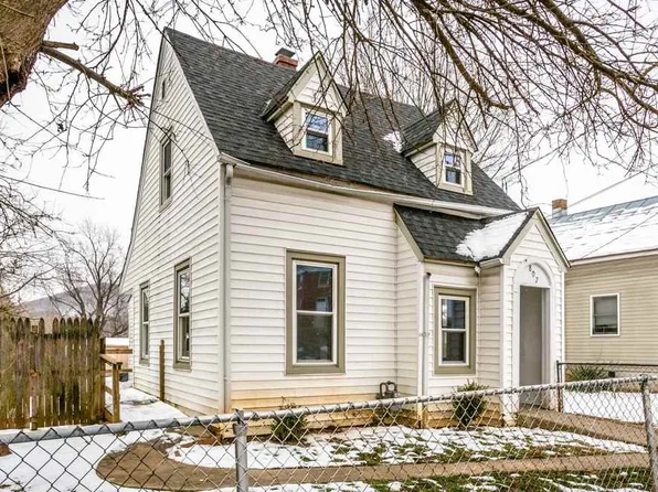 807 Nelson St, Staunton, VA 24401