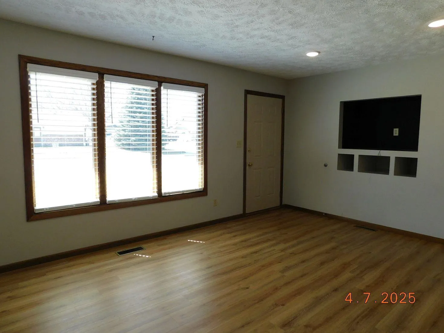 3 bed, 1567 sqft, $1,550 — Photo 3