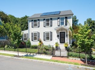 16 Plummer Ave, Newburyport, MA 01950