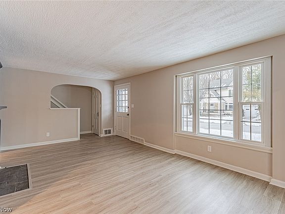 4th image of 3686 Randolph Rd