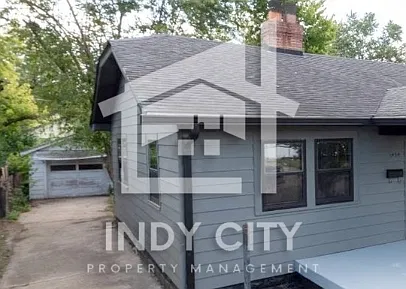 3 bed, 1.0 bath, 998 sqft, $1,500 — Photo 2