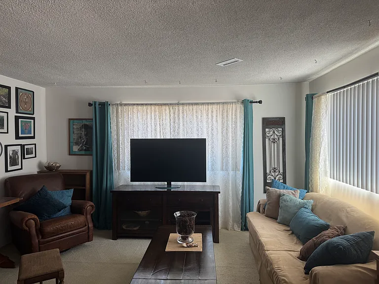 16685 1/2 S Pacific Ave — Photo 5