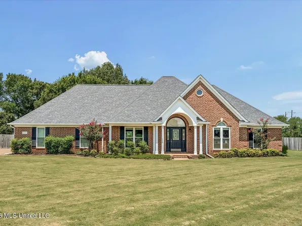 2950 Dickens Place Dr, Southaven, MS 38671