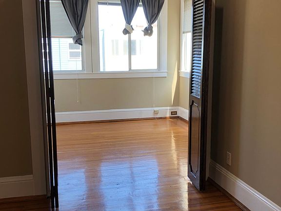 5th image of 370 Funston Ave