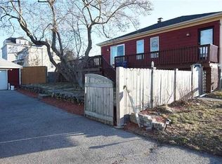 289 State St, Bristol, RI 02809