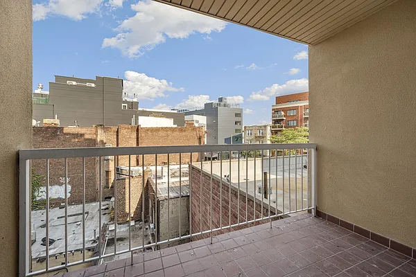 Sold by Compass | media 11