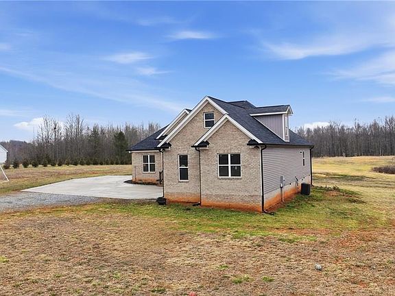 5th image of 5838 Chrismon Rd