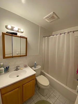 Rented by Winzone Realty Inc | media 36