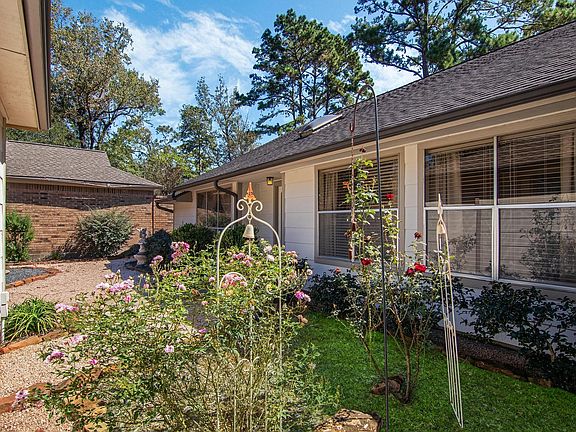 3rd image of 4318 Pinewood Park Dr #4318