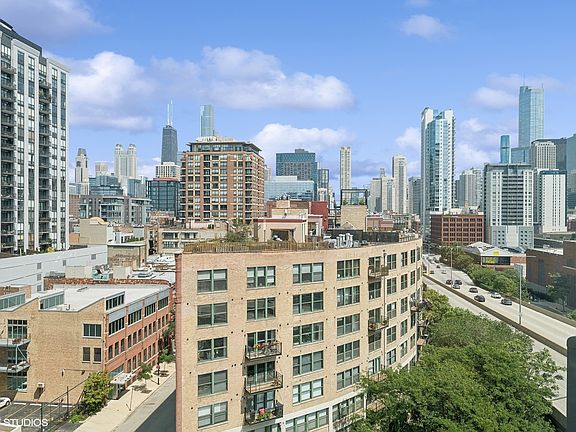 2nd image of 600 N Kingsbury St APT 1004