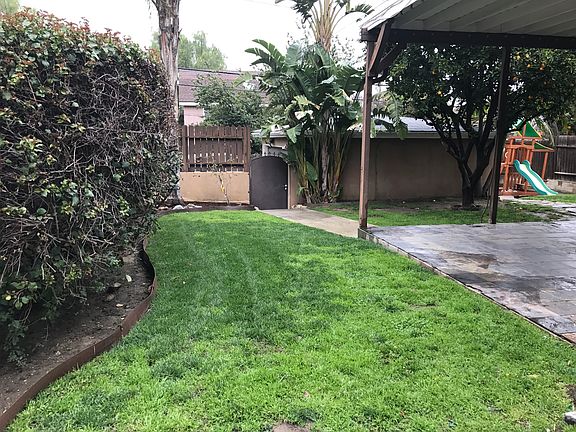2nd image of 22157 Avenue San Luis