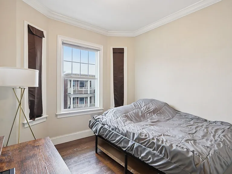 1048 Saratoga St #3 — Photo 17