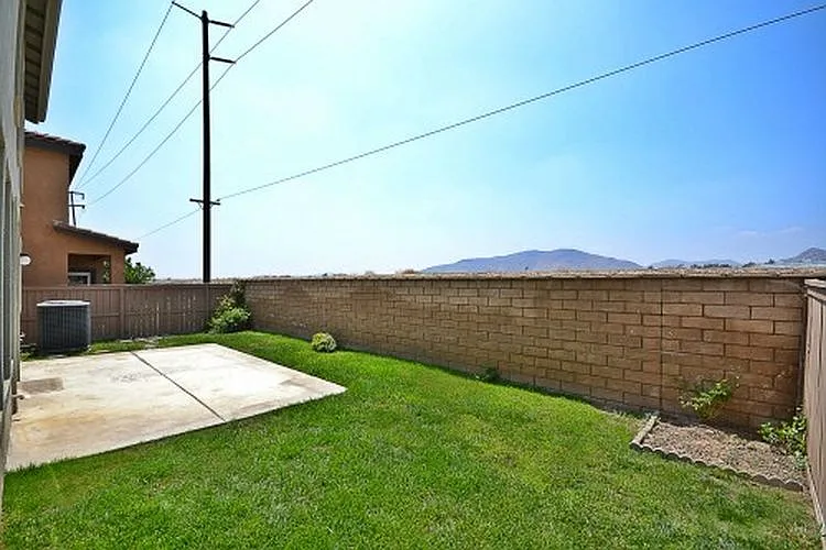 1617 Julia Way — Photo 14