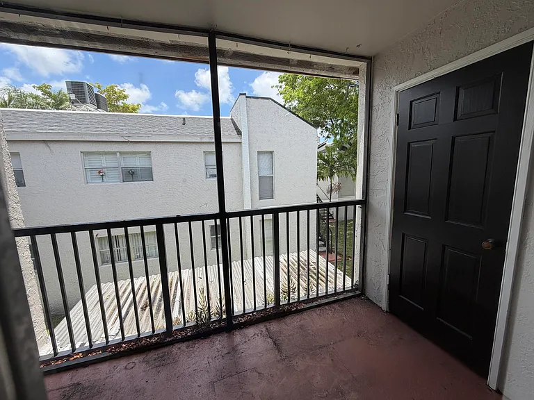 4419 Treehouse Ln #C — Photo 9