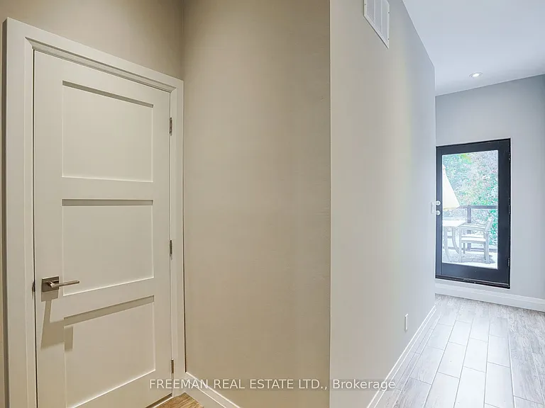 50 Russell St #2 — Photo 12