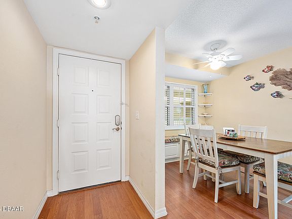 4th image of 4 Oceans West Blvd APT 602A