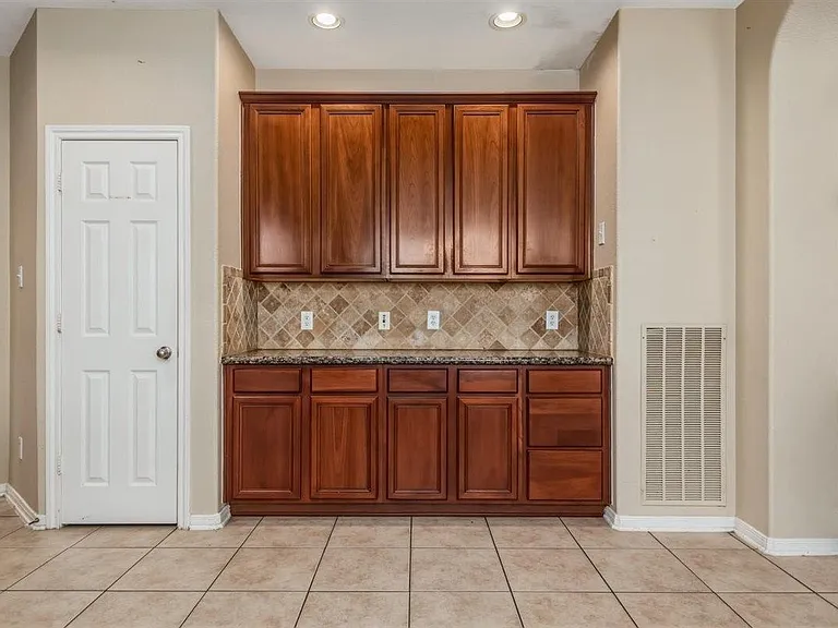 130 Zephyr Bend Pl — Photo 12