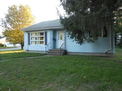 1033 Belleville Ave, New Bedford, MA, 02745