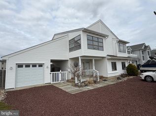 102 Jeanne Dr, Manahawkin, NJ