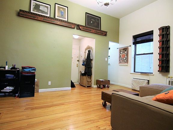 2nd image of 305 W 92nd St #A2