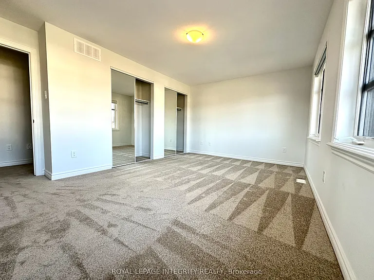 532 Supernova St — Photo 15