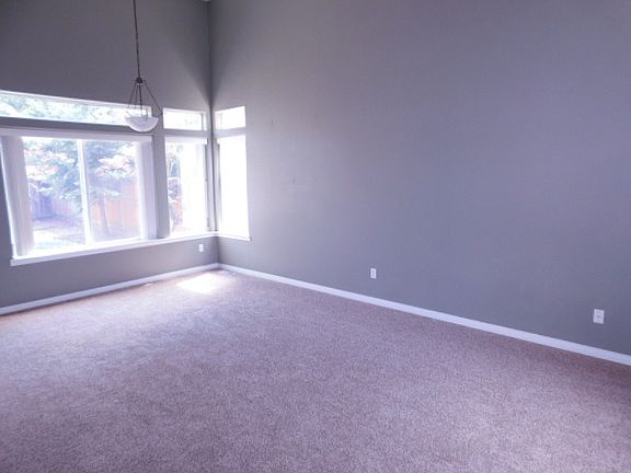 4th image of 2300 NE 14th Pl