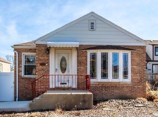 3717 N Page Ave, Chicago, IL