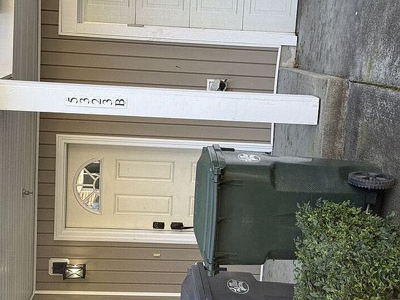 5th image of 5323 Military Rd E Unit B
