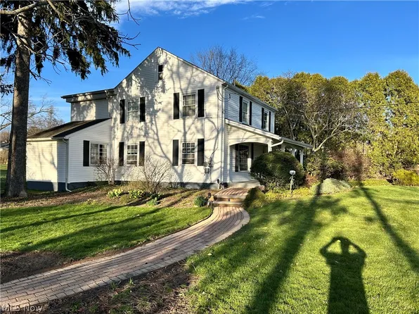 3741 Ira Rd, Akron, OH 44333