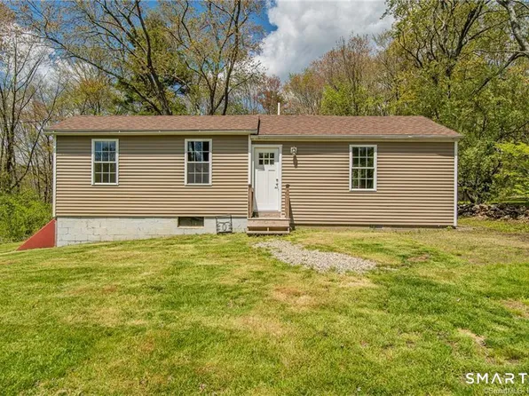 502 Stearns St, Killingly, CT 06239