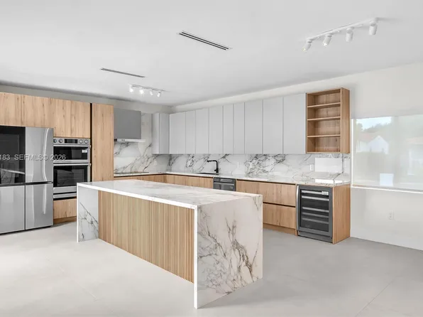 1200 SW 23rd Ct, Miami, FL 33135