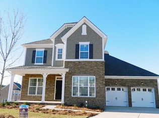 729 Falcon Ridge Ct, Fort Mill, SC 29708