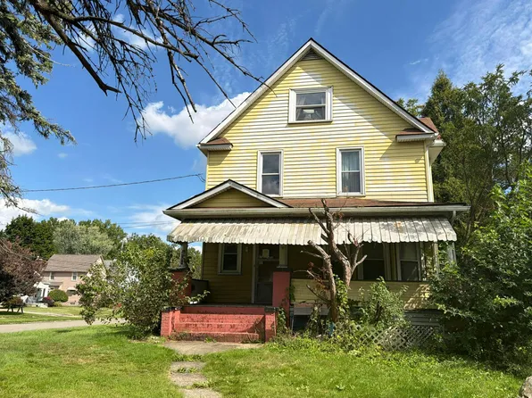 731 N Main St, Niles, OH 44446