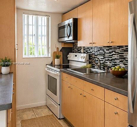 4th image of 3901 SW 112th Ave APT 34