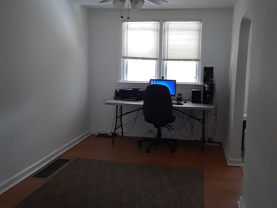 1st image of 646 W Ashland Ave