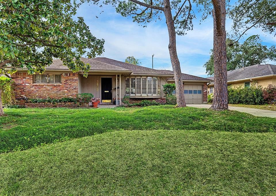 2nd image of 3623 Broadmead Dr