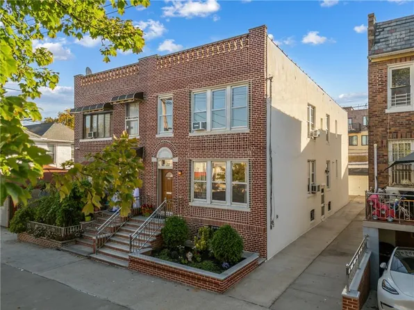 966 70th St, Brooklyn, NY 11228