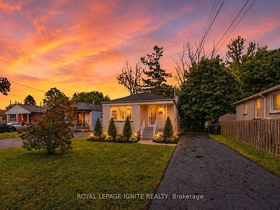 2nd image of 89 Darlingside Dr
