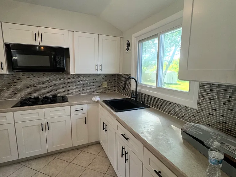 991 Sherbrook Way — Photo 1
