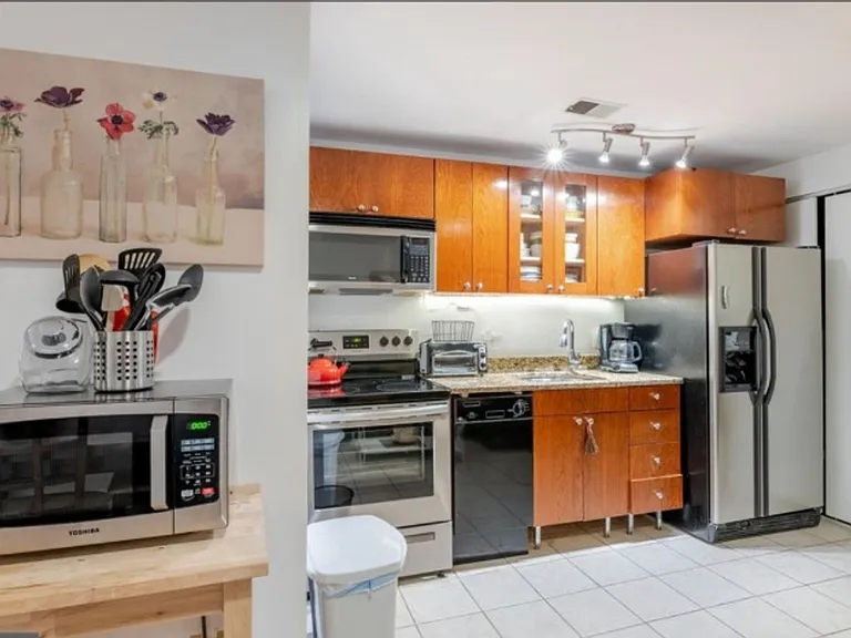 1835 Mintwood Pl NW #B — Photo 8