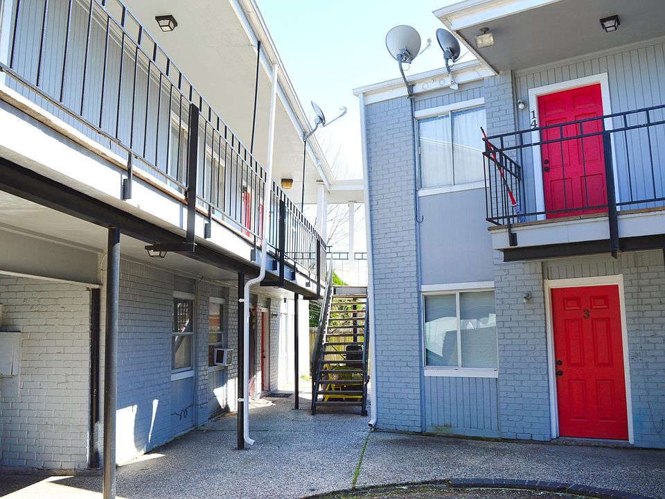 2nd image of 1617 Marlin St #15