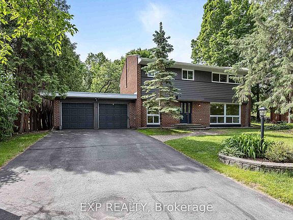 2nd image of 14 Carr Cres